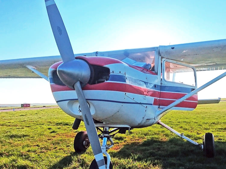 CESSNA 152 - 60 MINUTES