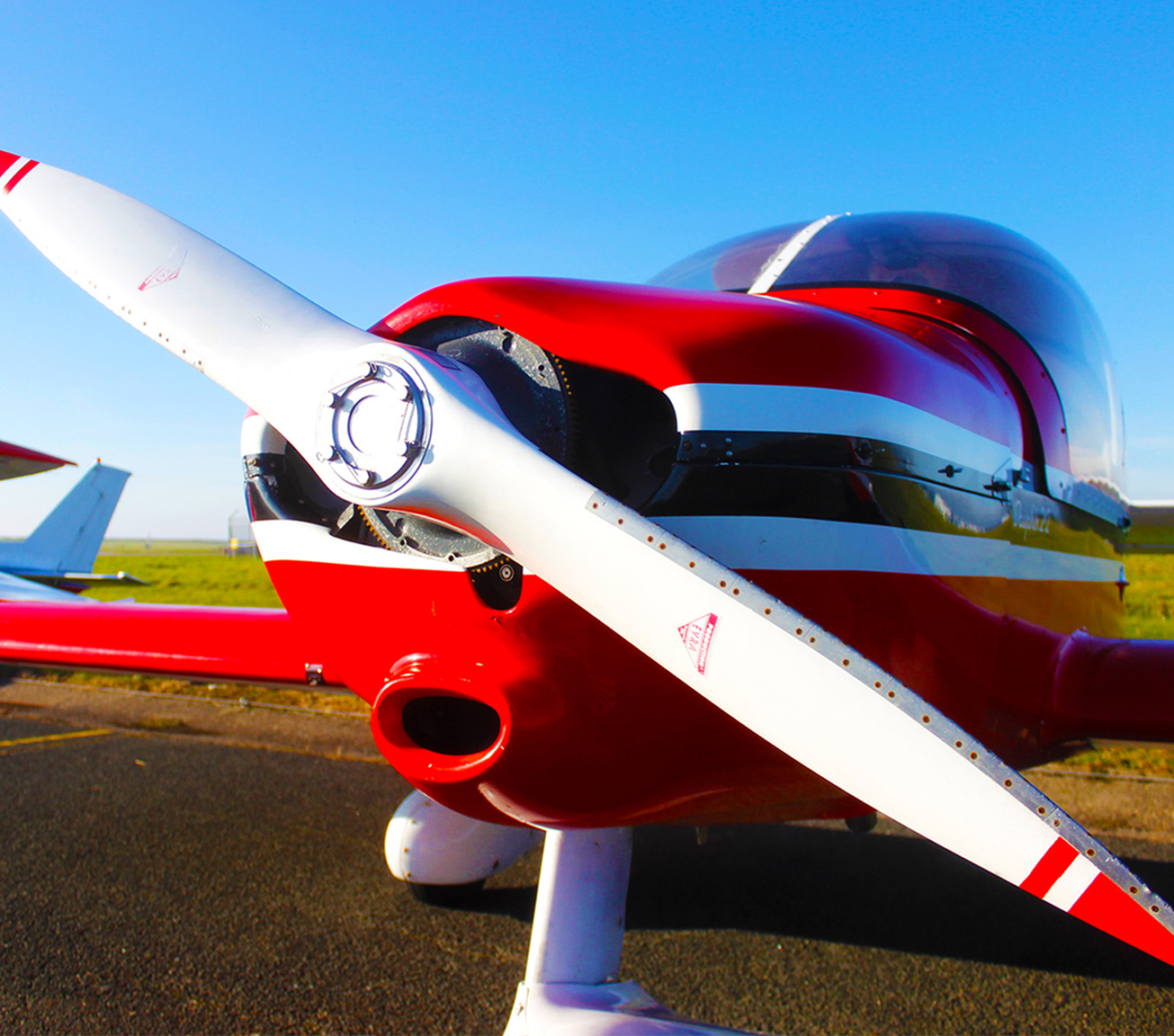 Robin DR400 G-GAOH Propellor